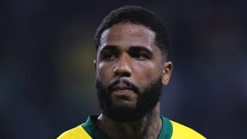 Micael vem sendo reserva no time de Abel Ferreira, atrás de Bruno Fuchs na hierarquia do Palmeiras