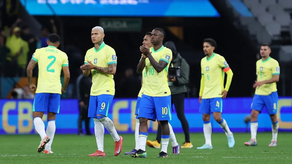 Vini Jr em campo pela Seleção Brasileira. (Photo by Ricardo Moreira/Getty Images)