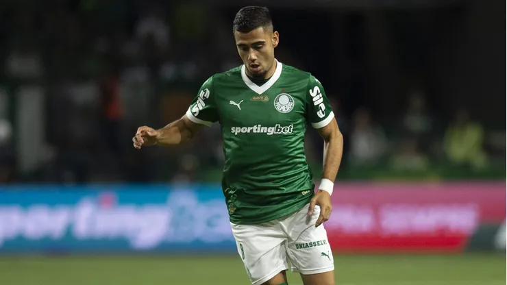Andreas Pereira atuando com a camisa do Palmeiras no Allianz Parque Foto: Anderson Romao/AGIF