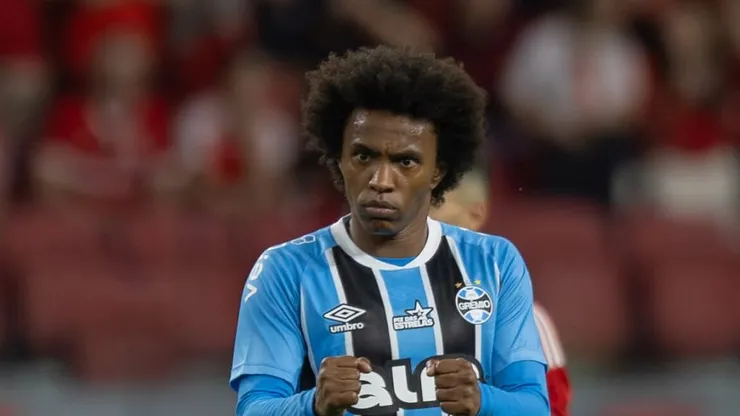 Willian durante jogo contra o Inter no Beira-Rio.