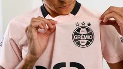 Camisa rosa do Grêmio. Foto: Lucas Uebel/Grêmio FBPA