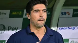 Abel Ferreira, técnico do Palmeiras, durante partida contra o Fortaleza no estadio Arena Allianz Parque pelo campeonato Brasileiro A 2025. Foto: Jota Erre/AGIF