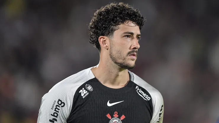 Gustavo Henrique criticou a arbitragem.