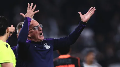 Dorival Jr segue no Corinthians.