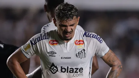 Tiquinho Soares está fora da partida - Foto: Ettore Chiereguini/AGIF