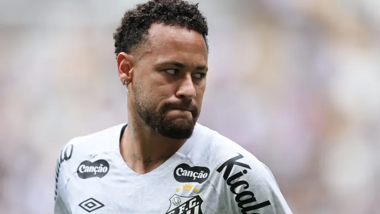 Neymar segue tratamento e Marcelo Teixeira expõe cenários do camisa 10