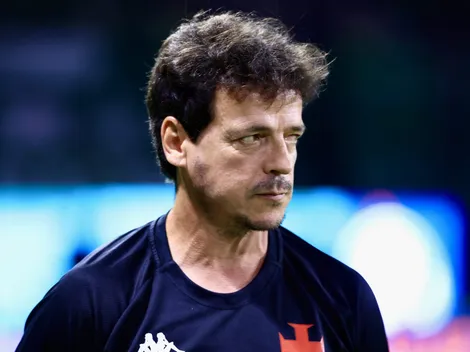 Gol perdido por jogador do Vasco viraliza nas redes sociais