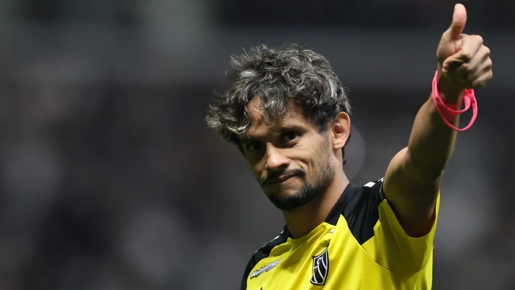 Scarpa no Atlético. Foto: Gilson Lobo/AGIF