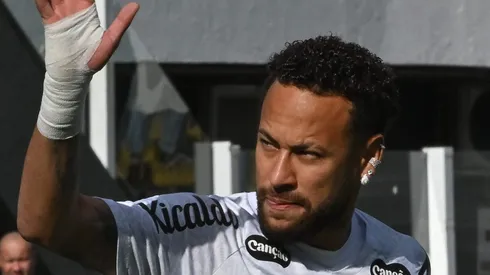 Neymar durante jogo do Peixe na Vila Belmiro.