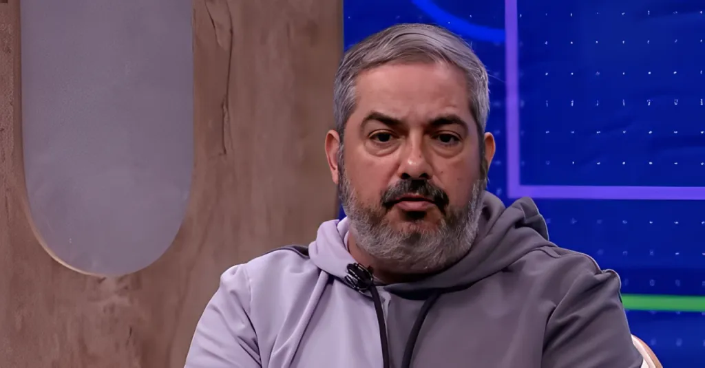 Foto: Reprodução/YouTube TNT Sports – Ricardinho revelou que Ney Júnior deve permanecer no Peixe em caso de permanência na Série A.