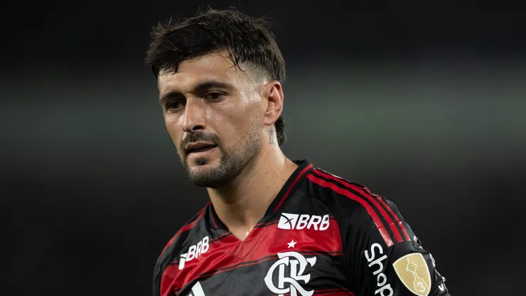 Arrascaeta durante jogo do Fla pela Libertadores.