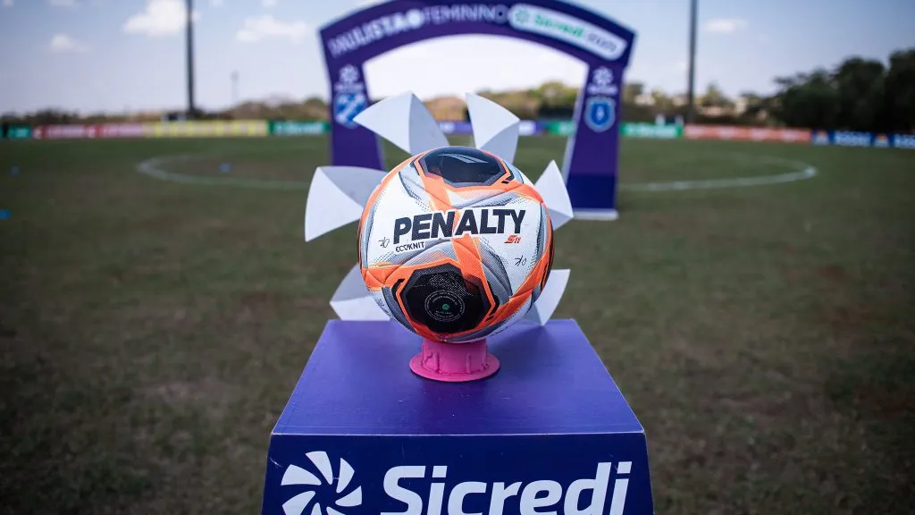 Bola do Paulistão Feminino 2025