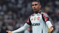 SP - SAO PAULO - 28/09/2025 - BRASILEIRO A 2025, CORINTHIANS X FLAMENGO - Samuel Lino jogador do Flamengo durante partida contra o Corinthians no estadio Arena Corinthians pelo campeonato Brasileiro A 2025. Foto: Ettore Chiereguini/AGIF