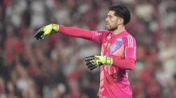 Rossi goleiro do Flamengo durante partida contra o Cruzeiro no estadio Maracana pelo campeonato Brasileiro A 2025. Foto: Thiago Ribeiro/AGIF