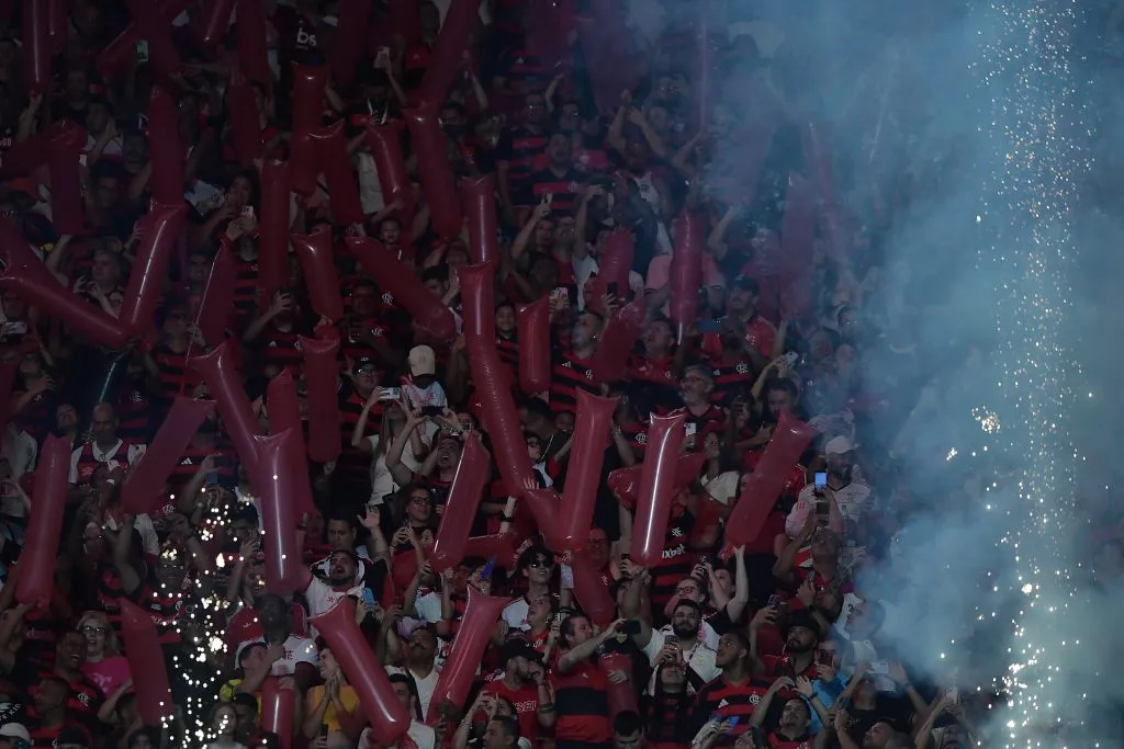 Torcida do Flamengo durante partida contra Cruzeiro no estadio Maracana pelo campeonato Brasileiro A 2025. Foto: Thiago Ribeiro/AGIF