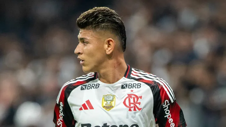 Carrascal fica de fora de convocação e surpreende nos bastidores do Flamengo