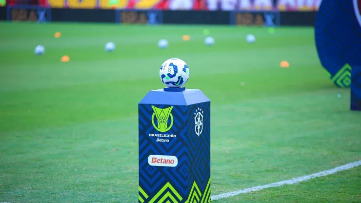 Gerente da Arena Fonte Nove responde Flamengo após polêmica com gramado - Foto Márcio JoséAGIF