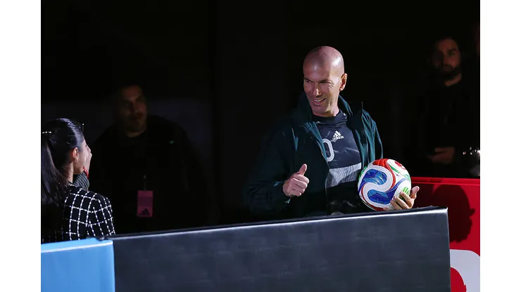 A FIFA apresentou a bola Trionda que será usada na Copa do Mundo. Foto: Stier/Getty Images)
