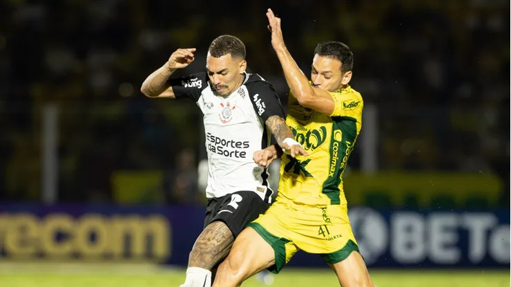 SP - MIRASSOL - 10/05/2025 - BRASILEIRO A 2025, MIRASSOL X CORINTHIANS - YAGO FELIPE jogador do Mirassol durante partida contra o Corinthians no estadio Jose Maria de Campos Maia pelo campeonato Brasileiro A 2025. Foto: Joisel Amaral/AGIF