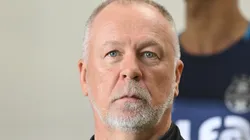 SP - SANTOS - 01/10/2025 - BRASILEIRO A 2025, SANTOS X GREMIO - Mano Menezes tecnico do Gremio durante partida contra o Santos no estadio Vila Belmiro pelo campeonato Brasileiro A 2025. Foto: Jota Erre/AGIF