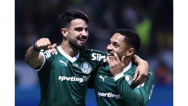 Flaco López e Vitor Roque, dupla de ataque do Palmeiras