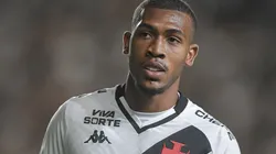 Rayan pode deixar o Vasco na próxima janela de transferências - Foto: Thiago Ribeiro/AGIF