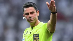 Árbitro Flavio Rodrigues de Souza durante partida entre Bahia e Cruzeiro, na Fonte Nova, pelo Brasileirão.