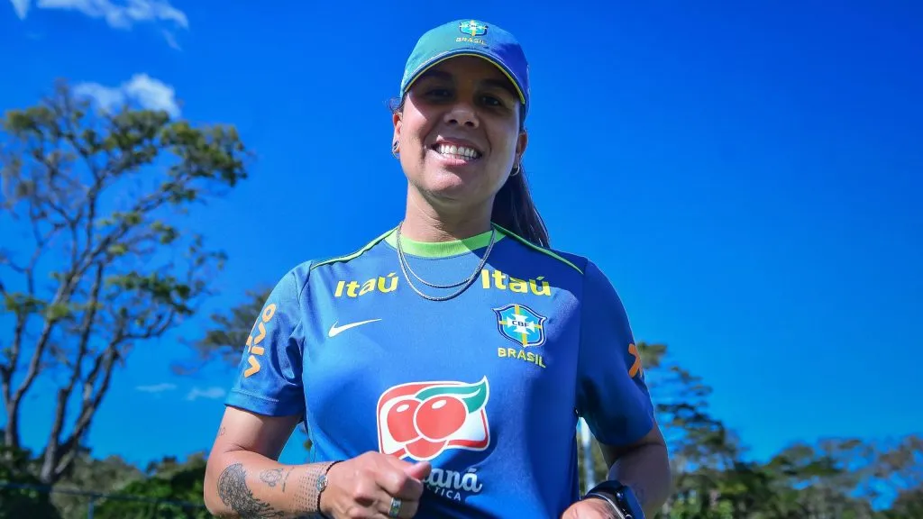 Treinadora Camilla Orlando pela Seleção Feminina Sub-20
