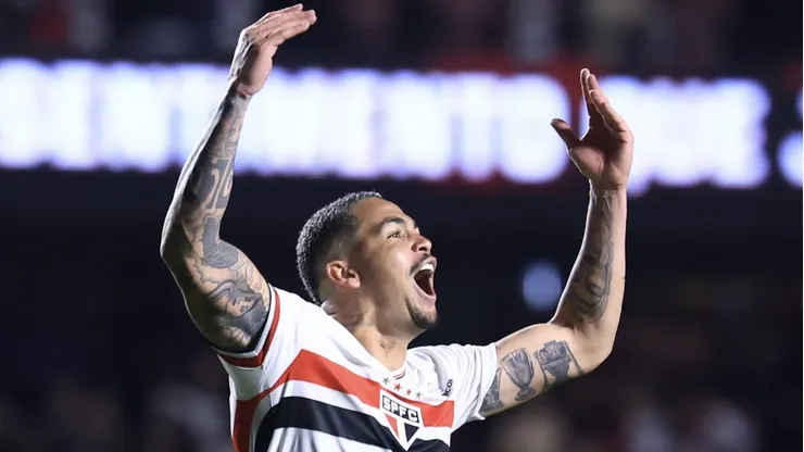 Luciano representa o São Paulo em momentos importantes e decisivos