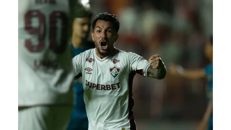 PE - RECIFE - 01/10/2025 - BRASILEIRO A 2025, SPORT X FLUMINENSE - Lucho Acosta jogador do Fluminense comemora seu gol durante a partida contra o Sport na Ilha do Retiro em Recife (PE), pelo Campeonato Brasileiro Serie A 2025. Foto: Marlon Costa/AGIF