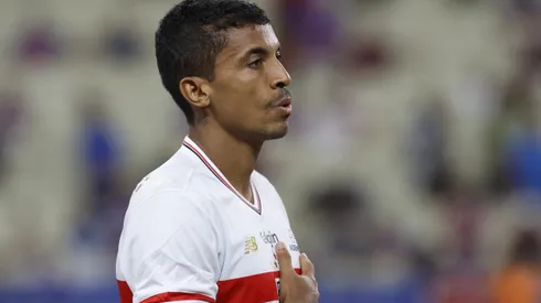 Luiz Gustavo no São Paulo - Foto: Rubens Chiri/São Paulo FC