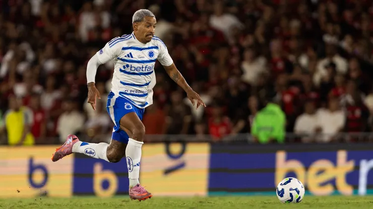 Matheus Pereira, no jogo contra o Flamengo no Maracanã (Thaís Magalhães/Cruzeiro)