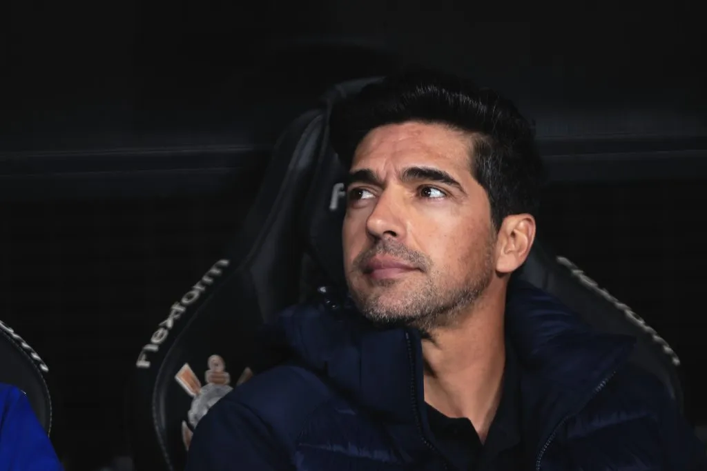 Abel Ferreira tecnico do Palmeiras durante partida contra o Corinthians no estadio Arena Corinthians pelo campeonato Brasileiro A 2025. Foto: Ettore Chiereguini/AGIF