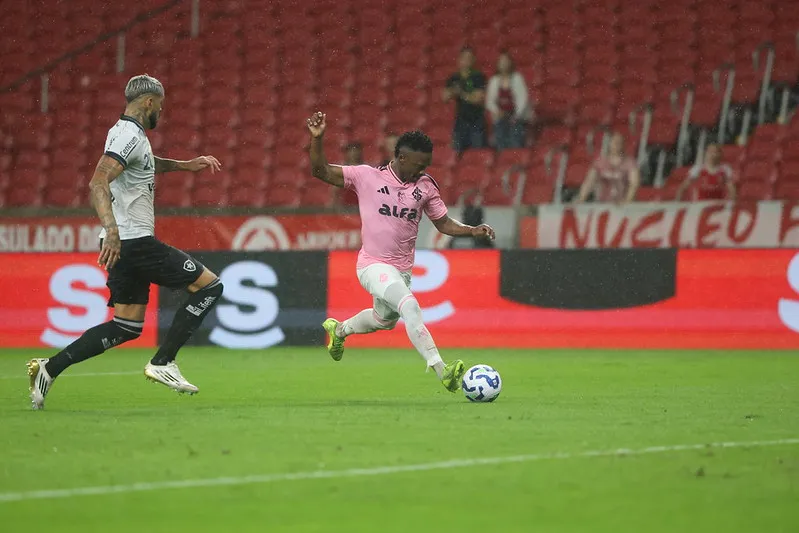Barboza durante a partida contra o Internacional. Foto: Ricardo Duarte/Internacional