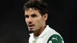 Raphael Veiga durante partida entre Fluminense e Palmeiras.