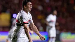 PE - RECIFE - 16/08/2025 - BRASILEIRO A 2025, SPORT X SAO PAULO - Tapia jogador do Sao Paulo durante partida contra o Sport no estadio Ilha do Retiro pelo campeonato Brasileiro A 2025. Foto: Rafael Vieira/AGIF