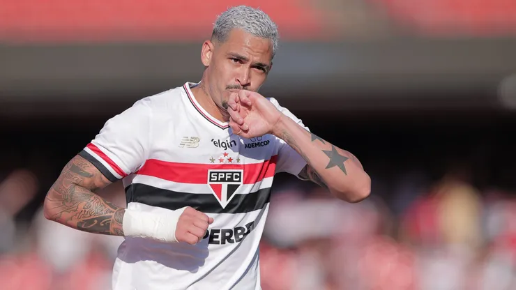 Luciano jogador do São Paulo comemora seu gol durante partida contra o Palmeiras - Foto: Ettore Chiereguini/AGIF