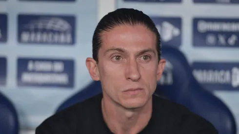 Filipe Luis tecnico do Flamengo durante partida contra o Cruzeiro no estadio Maracana pelo campeonato Brasileiro A 2025. Foto: Thiago Ribeiro/AGIF