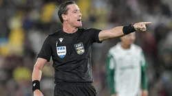 Ramon Abatti Abel foi detonado pelos torcedores pela não marcação de pênalti no MorumBIS