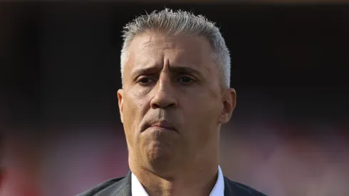 Hernán Crespo, técnico do São Paulo em partida pelo campeonato brasileiro. (Foto: Alexandre Schneider/Getty Images)