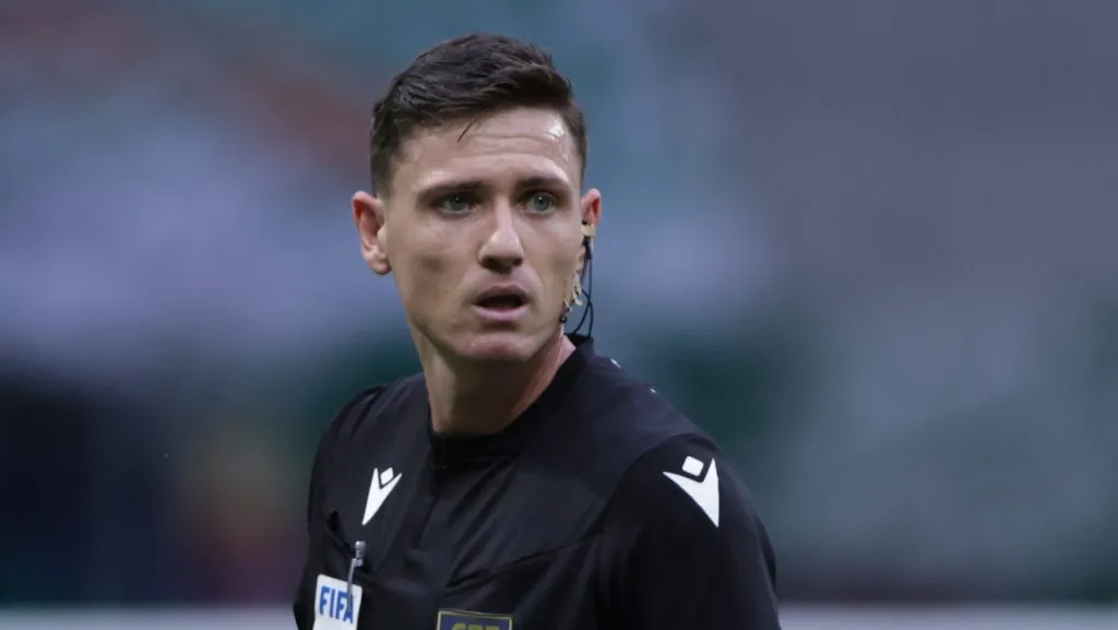 Ramon Abatti foi criticado durante o clássico. Foto: Ettore Chiereguini/AGIF