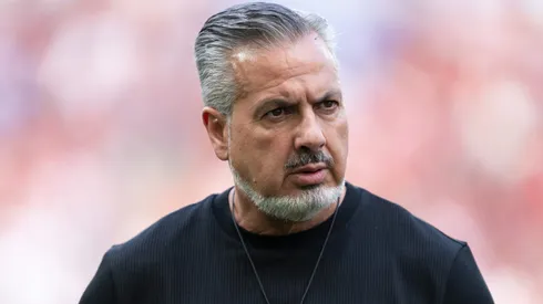 José Boto, diretor de futebol do Flamengo, reclama da arbitragem e cita jogo do Palmeiras.