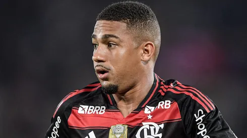 Samuel Lino foi um dos alvos dos protestos em muros pichados na Gávea.