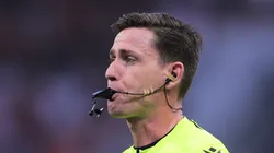 O arbitro Ramon Abatti Abel. Foto: Ettore Chiereguini/AGIF