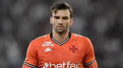 Léo Jardim foi vaiado e Fernando Diniz não se calou