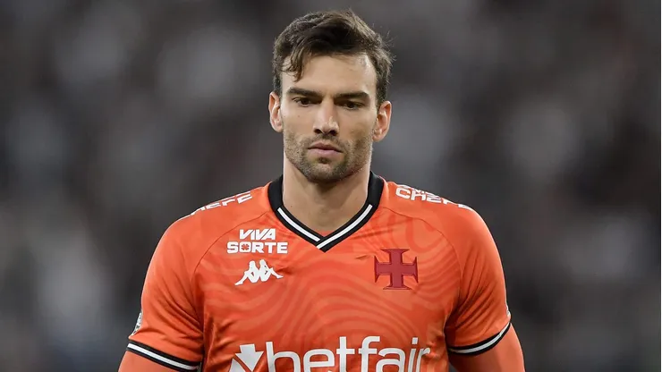 Léo Jardim foi vaiado e Fernando Diniz não se calou