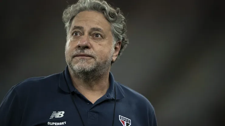 RJ - RIO DE JANEIRO - 17/04/2024 - BRASILEIRO A 2024, FLAMENGO X SAO PAULO - Julio Casares presidente do Sao Paulo antes da partida contra o Flamengo no estadio Maracana pelo campeonato Brasileiro A 2024. Foto: Jorge Rodrigues/AGIF