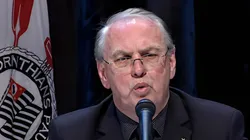 Osmar Stabile em coletiva de imprensa. Foto: Reprodução/YouTube Corinthians TV.