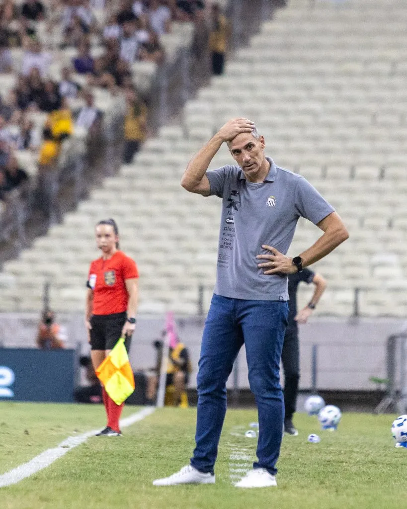 Vojvoda segue com prestígio no Santos - Foto: Lucas Emanuel/AGIF.
