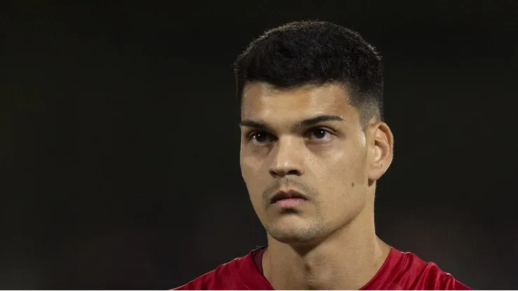Gabriel Brazão durante jogo do Peixe contra o Bragantino.